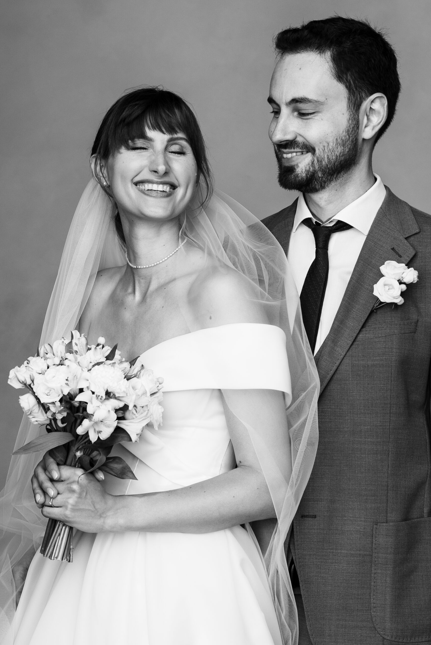 Home hochzeitsfotograf trier brautpaar ruhiger moment